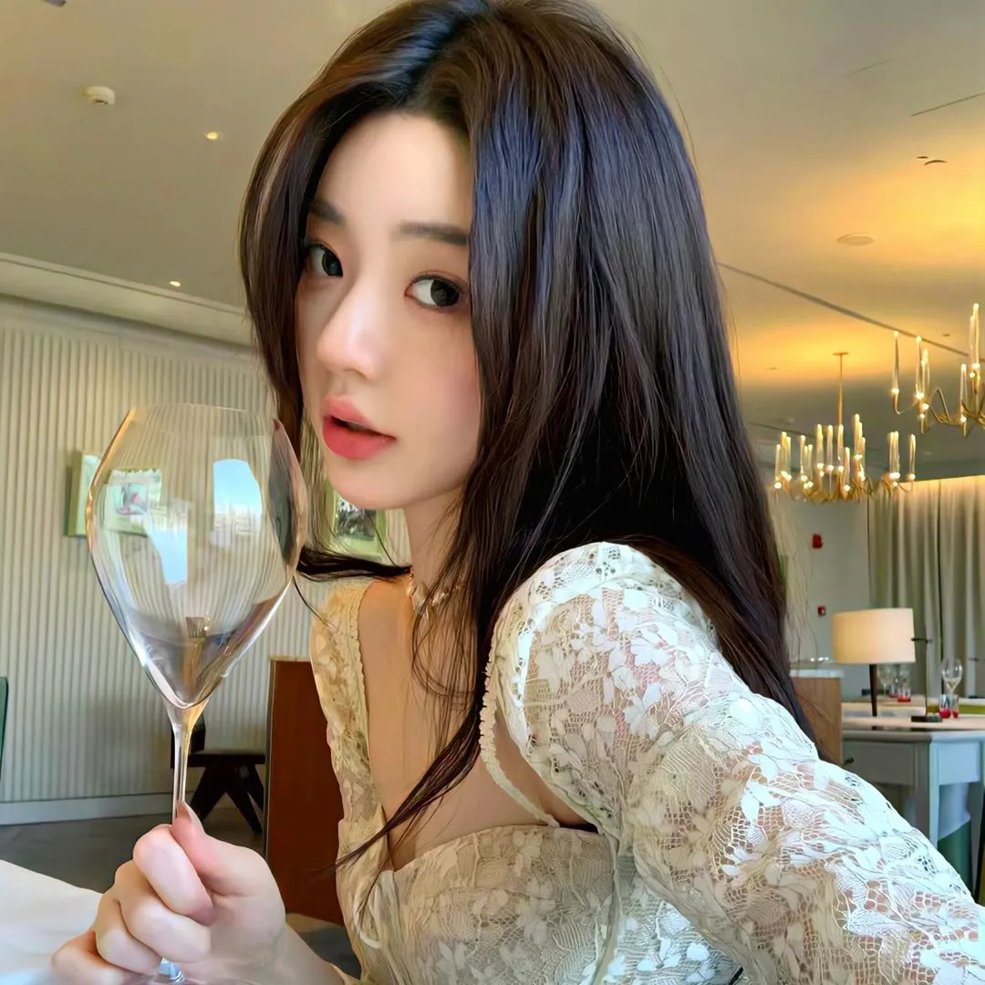 脸庞海报